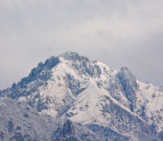 La Fiamma olimpica in vetta alla Grignetta con i Ragni di Lecco Grignetta