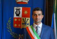 I dati demografici del 2025, a Bosisio Parini 11 nuovi nati e 21 matrimoni. Il sindaco: “Non solo numeri, ma storie di vita” Il sindaco di Bosisio Parini, Paolo Gilardi