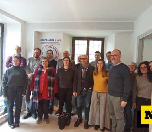 Elezioni 2026. Casa Comune per Mandello inaugura il suo quartier generale: “Un laboratorio di comunità politica” casa-comune-mandello-candidato-sindaco-mariani-apertura-sede-elettorale