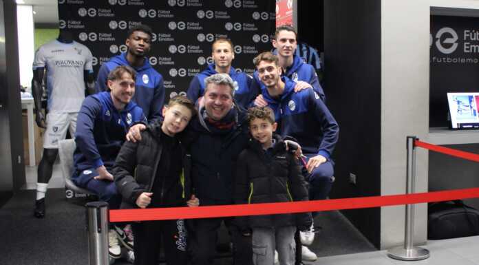 Calcio Lecco. Primo abbraccio tra tifosi e i cinque nuovi arrivi