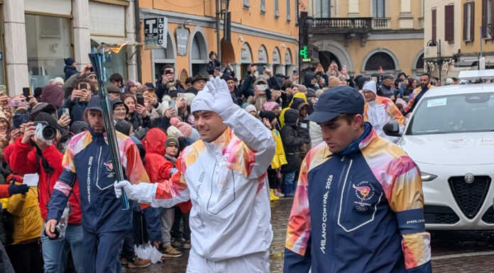 Merate, fiamma olimpica: il grazie del Comune per la bella partecipazione corale fiamma olimpica Merate