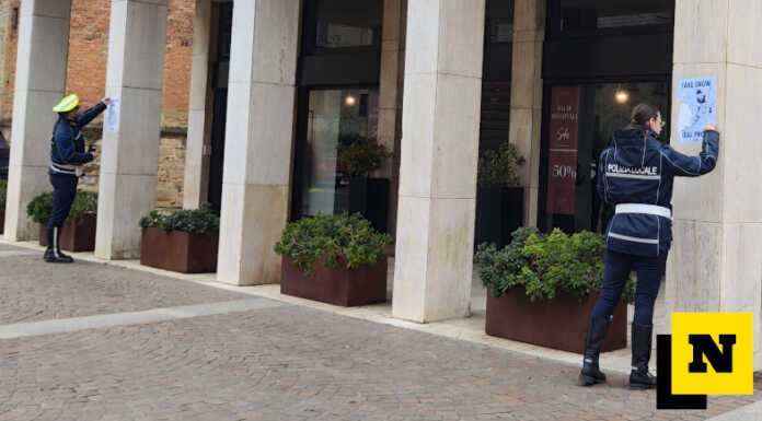 Olimpiadi, c’è chi contesta: a Merate apparsi volantini sui muri