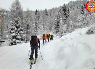 Formazione su ghiaccio: dieci tecnici del Cnsas impegnati a Gerola Alta