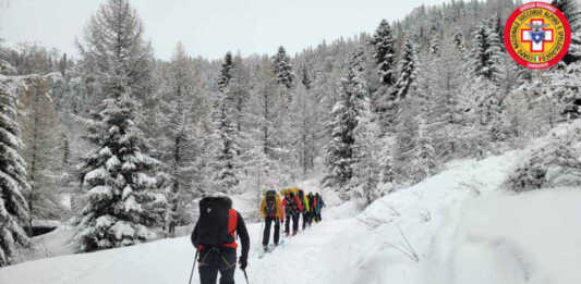 Formazione su ghiaccio: dieci tecnici del Cnsas impegnati a Gerola Alta
