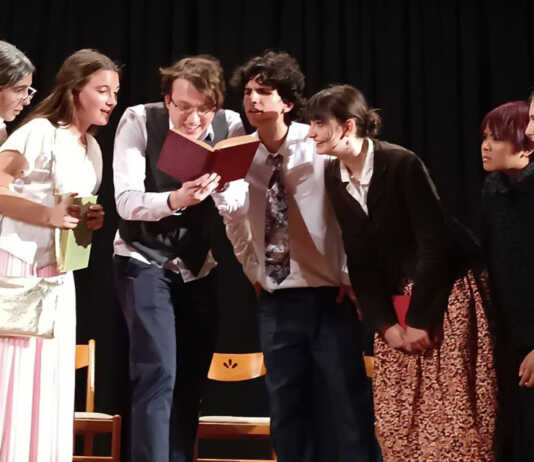 Teatro. A Sirone uno spettacolo sui conflitti targato “Albero Blu” Sirone Albero Blu 20260205