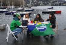 #UnoSpazioInPiù per la socialità: il flash mob dei giovani di AmbientalMente Lecco flash mob ambientalmente lecco febbraio 2026