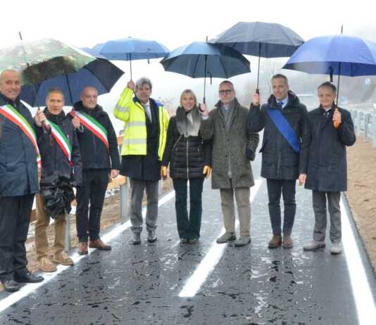 Inaugurata la ciclabile tra Isella e Suello: “Un’altra opera strategica realizzata grazie alle Olimpiadi”
