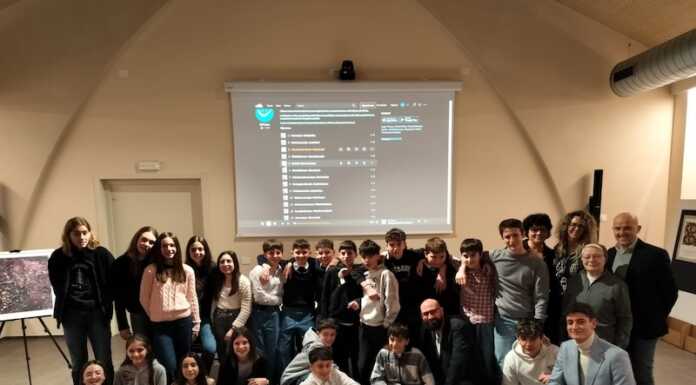 Musica e IA: presentata la playlist “Il nostro mondo” degli studenti di Maria Ausiliatrice maria ausiliatrice 10 febbraio 2026
