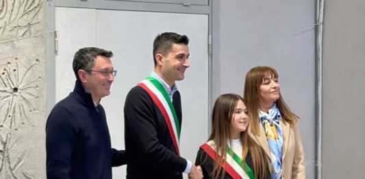 Progetto di cittadinanza attiva: proclamato il Sindaco dei Bambini alla primaria di Bosisio Parini sindaco dei bambini bosisio parini febbraio 2026