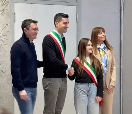 Progetto di cittadinanza attiva: proclamato il Sindaco dei Bambini alla primaria di Bosisio Parini sindaco dei bambini bosisio parini febbraio 2026
